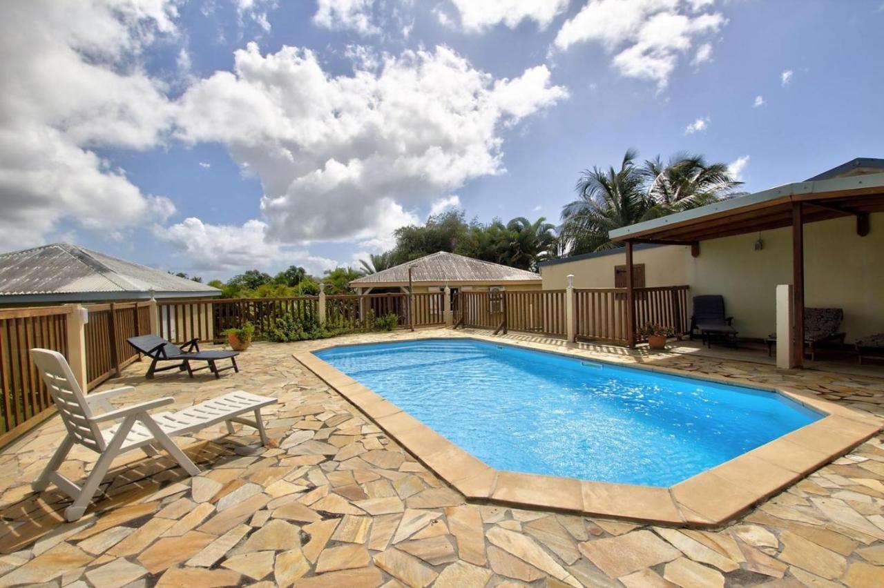 One-Bedroom Bungalow