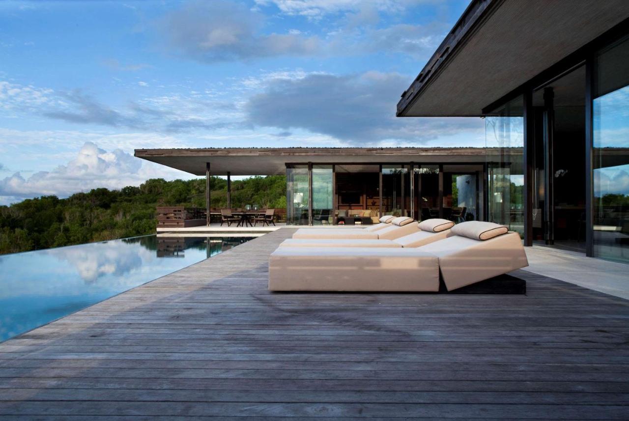 Three-Bedroom Hillside Villa