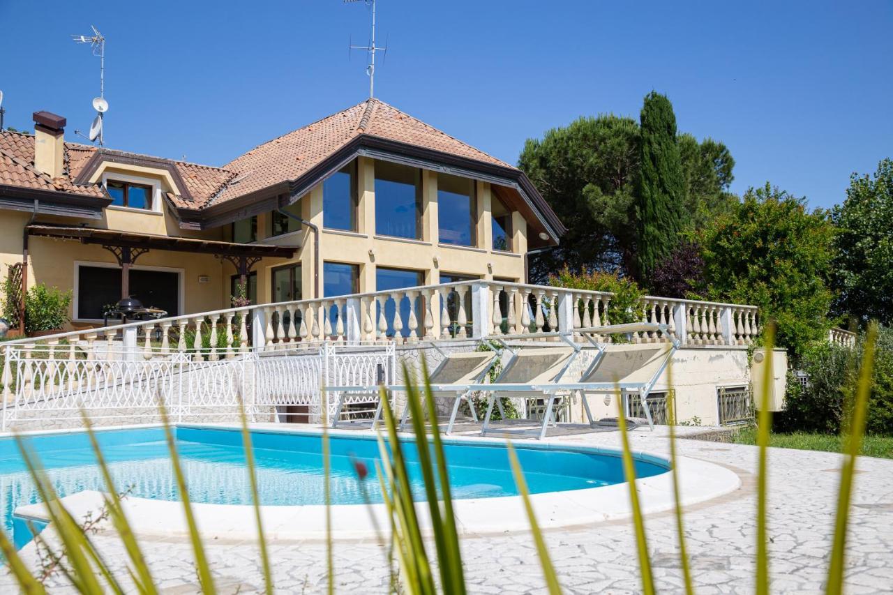 Villa con 3 Camere da Letto