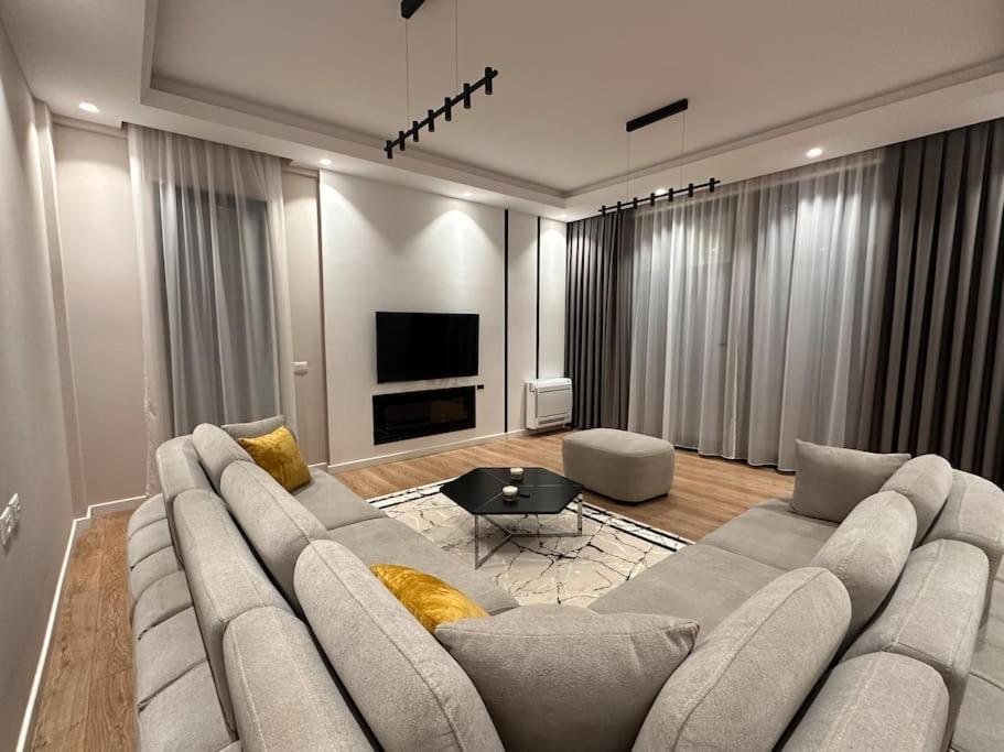 Deluxe Villa,1608251877:JPEG
