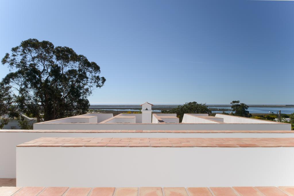 Quarto Duplo Superior com Vista Mar