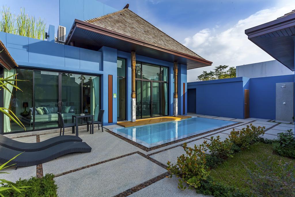 Three-Bedroom Elegant Style with Private Pool Villa