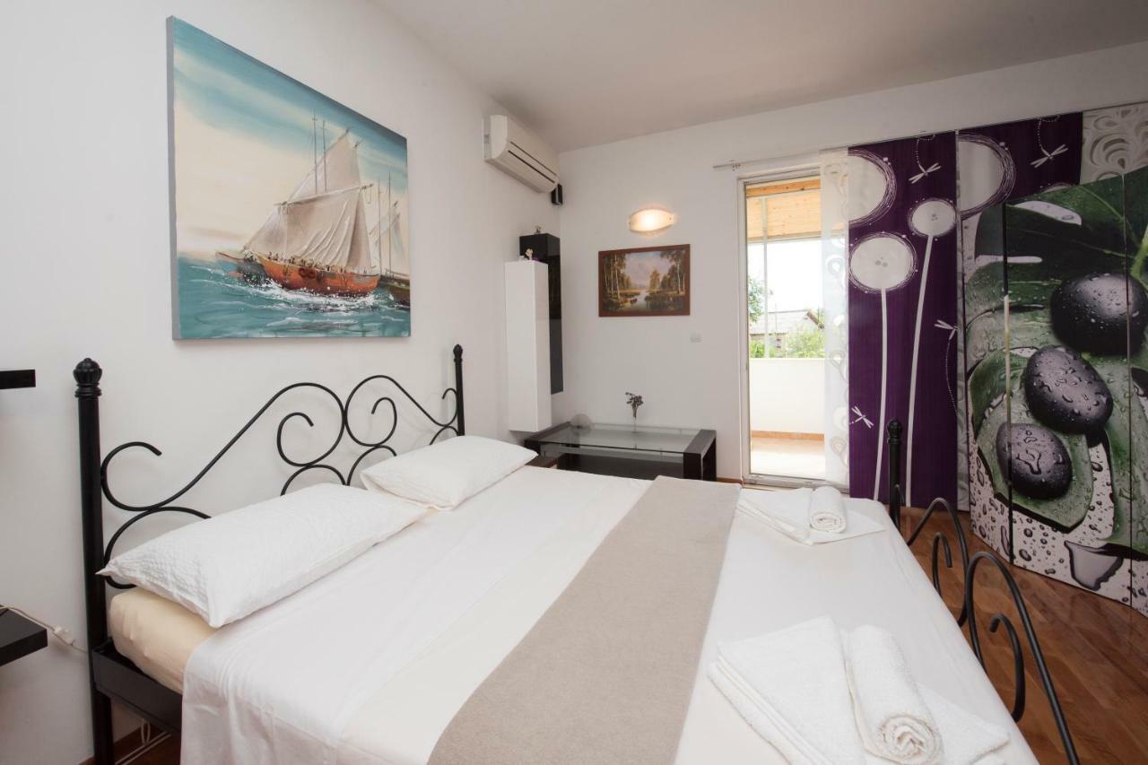 Maison 1 Chambre avec Piscine