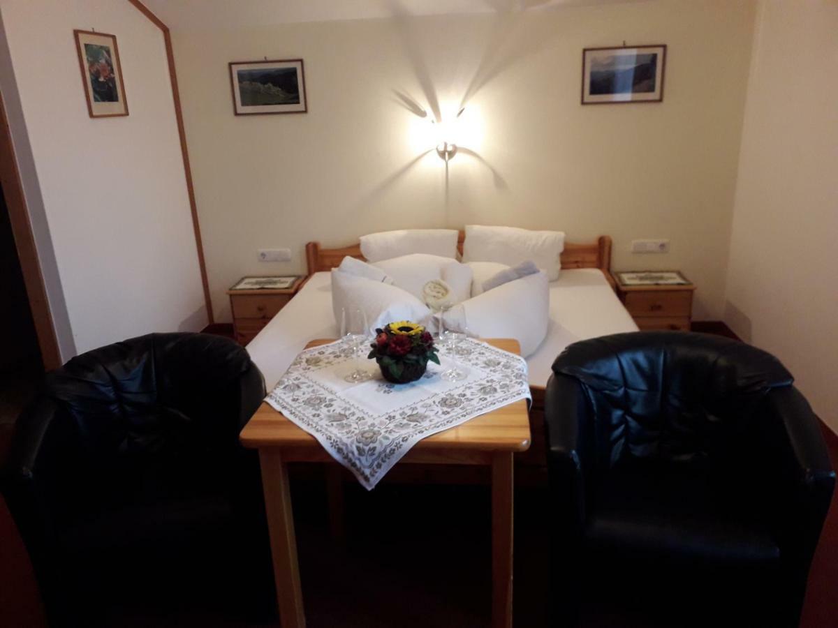 Double Room with Balcony,818959535:JPEG