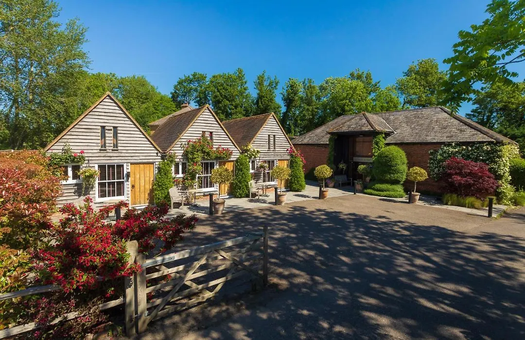 Tonge Barn (Adults Only)-1