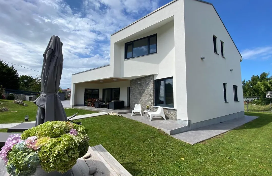 La llosina Vivienda Vacacional alquiler íntegro-1
