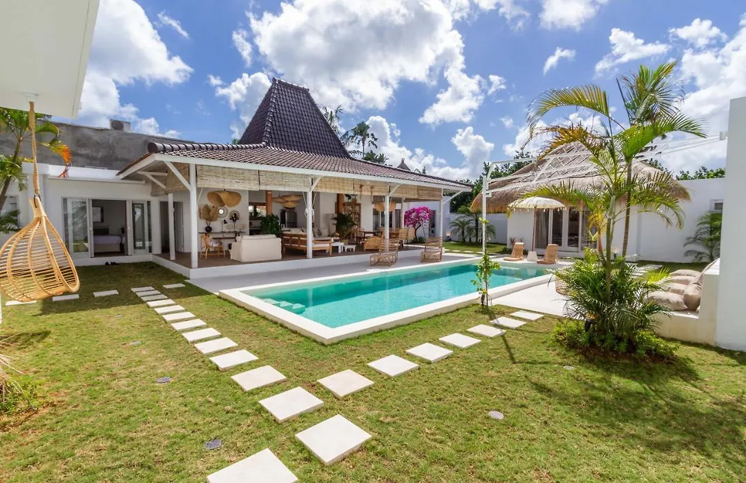 Villa M2 Seminyak By Alfred In Bali-1