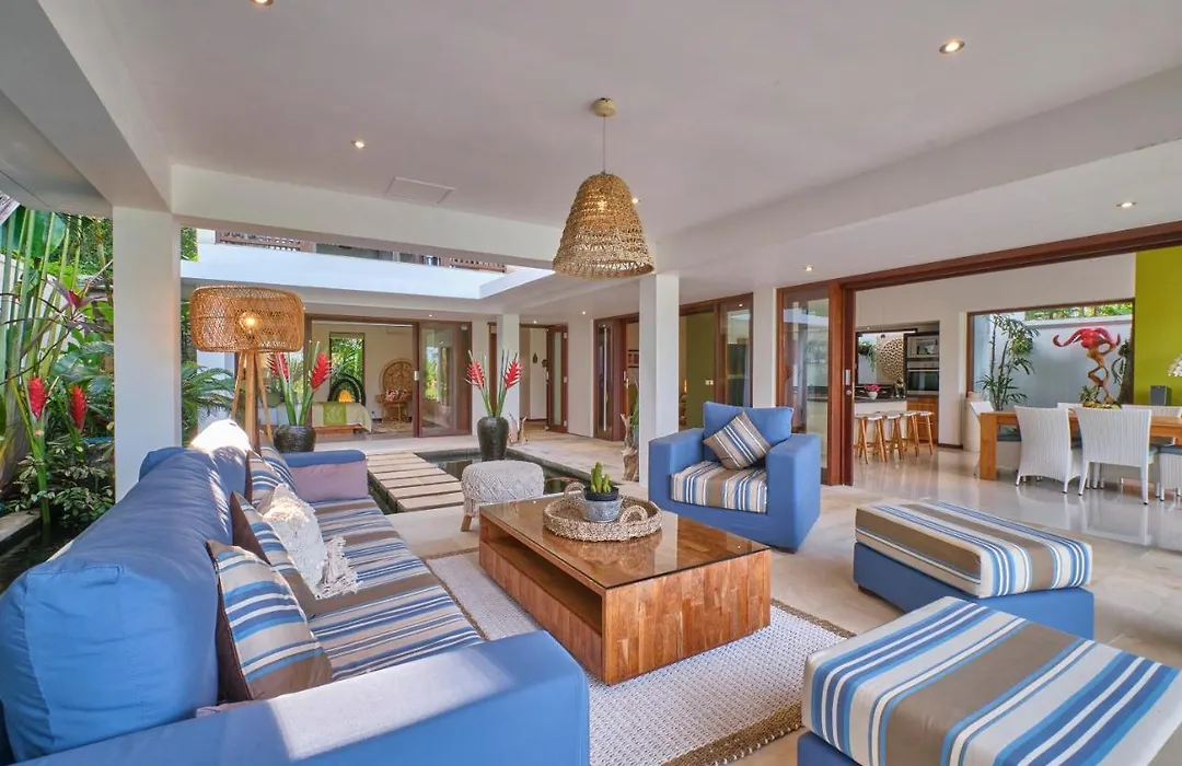 Villa Balinese Luxurious Elegance-1