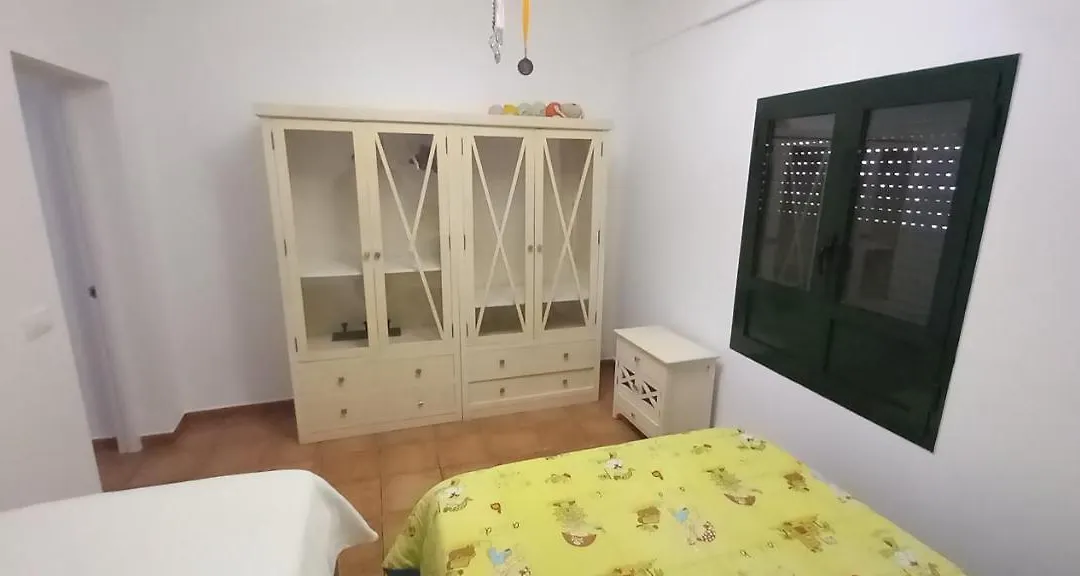 Exclusivo Chalet Con Piscina Junto A Centro Comercial, Posibilidad De Cama Supletoria Adicional Piscina Disponible Hasta 15 De Septiembre-1