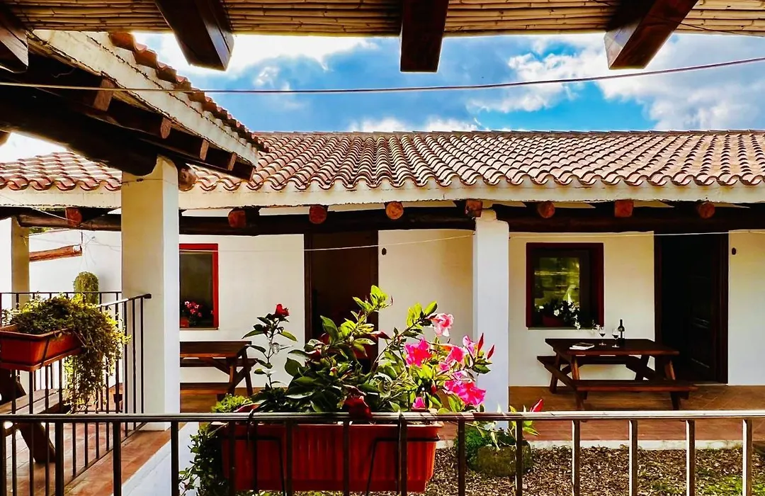 Agriturismo Conca' E Janas-1
