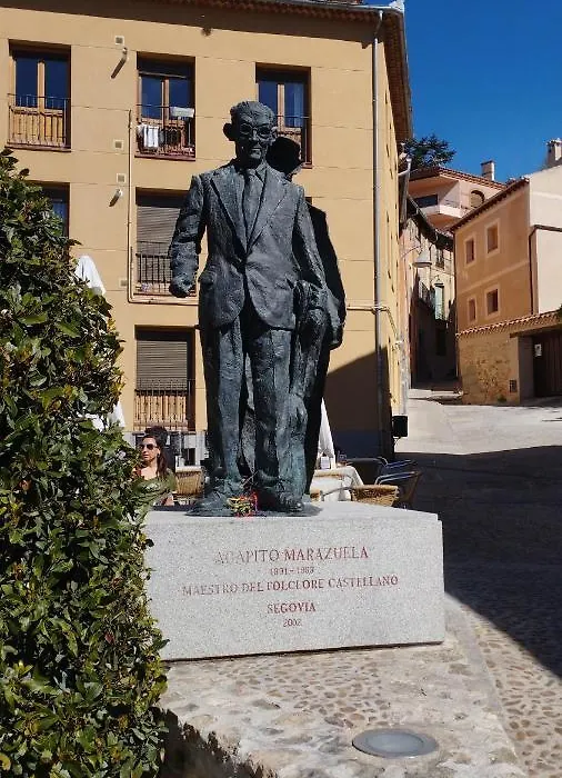 Casa Agapito Marazuela-1