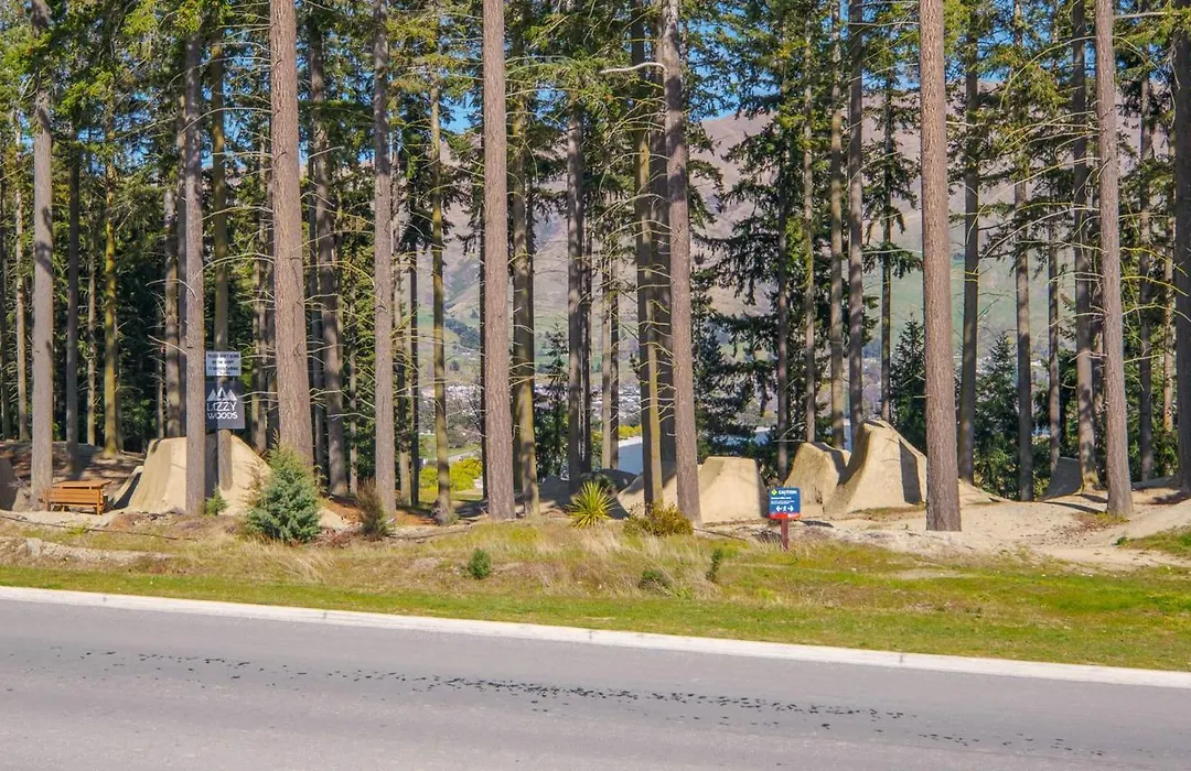 Annandale Lodge-1