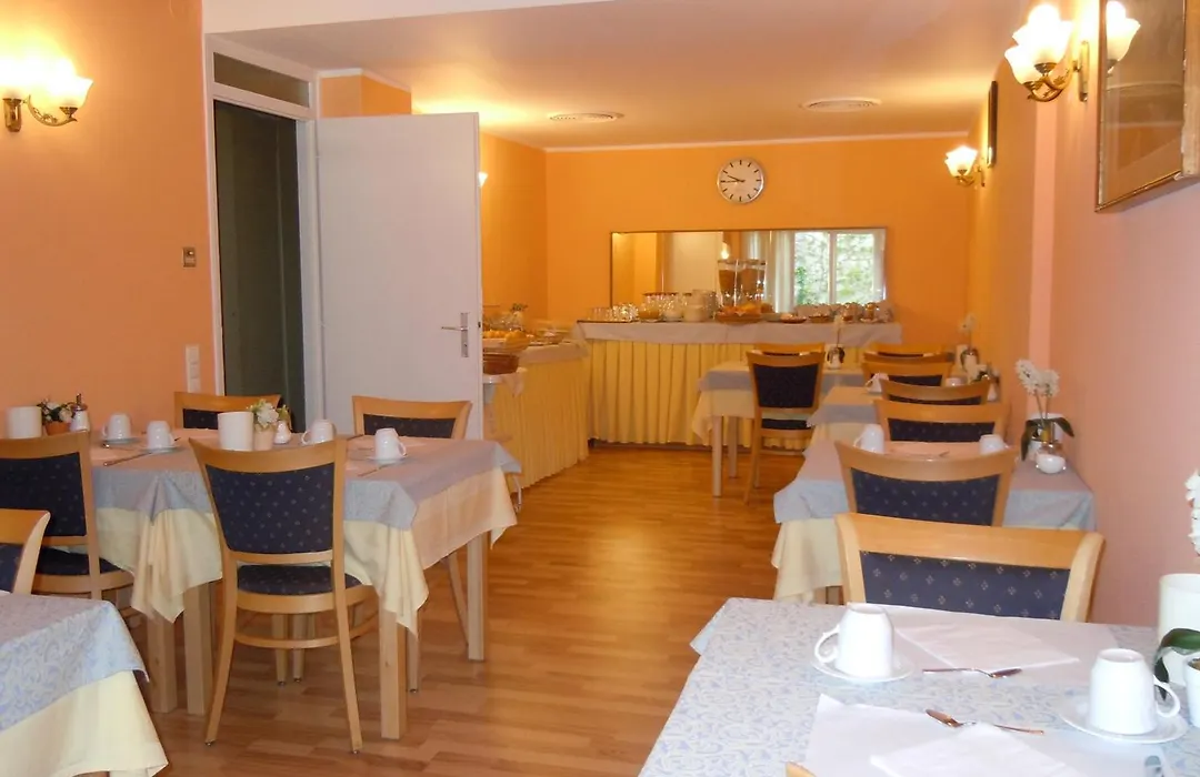 Swiss Lodge Nassa Garni-1