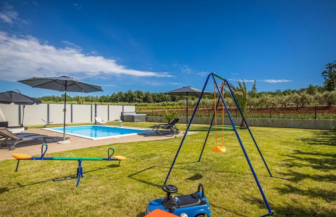 Villa Eni-1