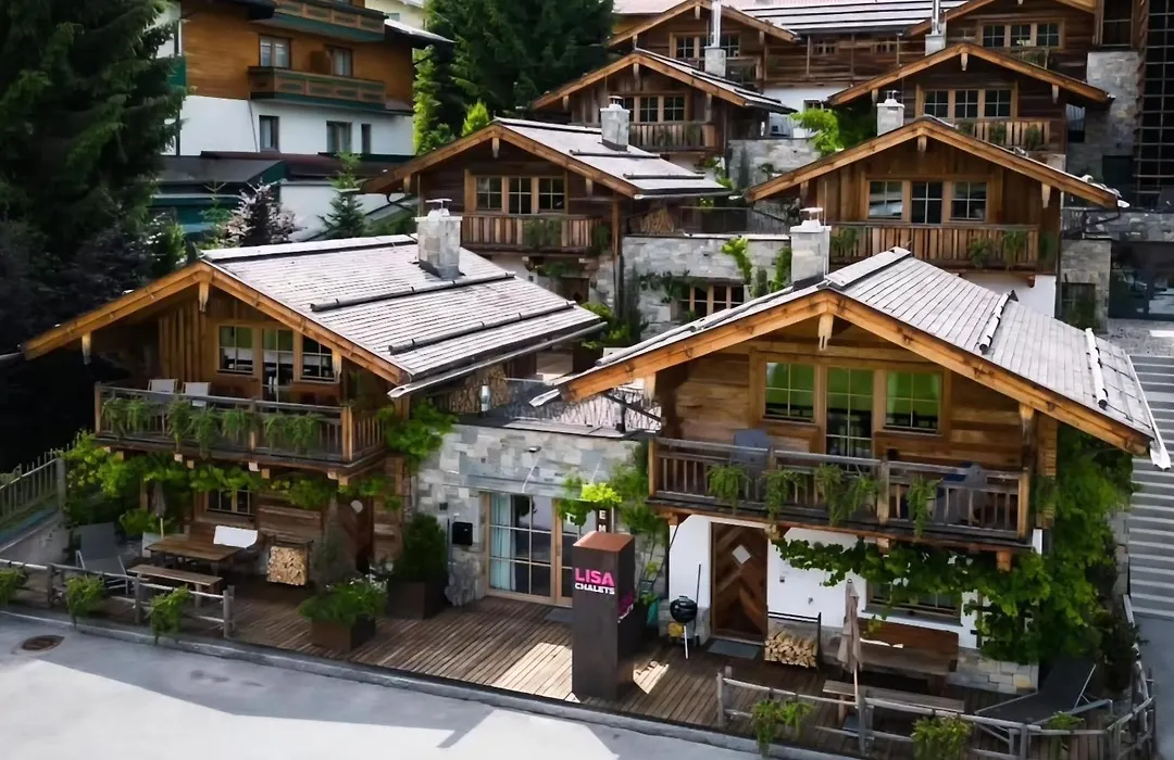 Lisa-Chalets-1
