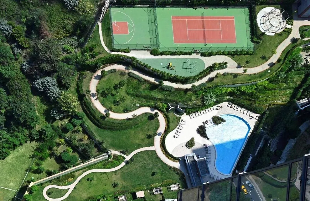 Lovely Modern 1Bd Condo Views W Poolgym! #222-1