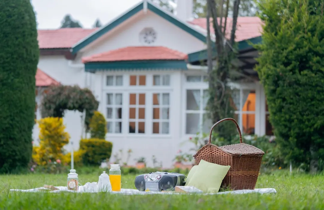 Saffronstays Milton Abbott Estate - 2Br Colonial-Era Bungalow With Garden, Golf Course Views & Bonfire Nights Near Ooty Golf Club-1
