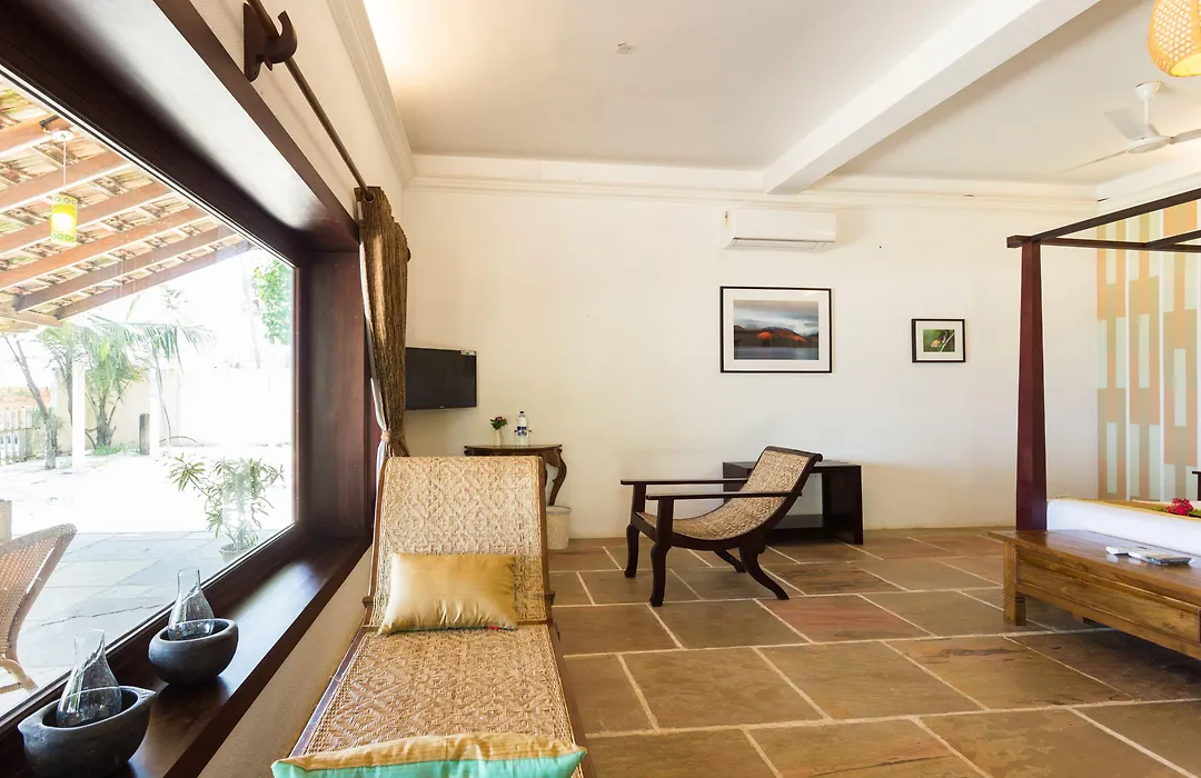 Azure Tides Marari-1