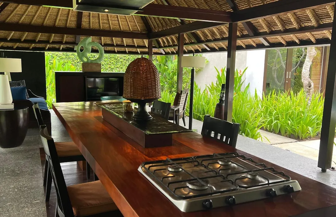 Kayumanis Jimbaran Private Villas & Spa-1