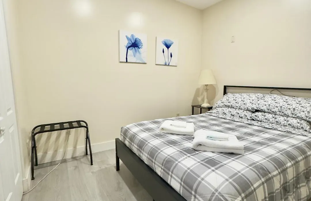 Cozy Private House Near Miami Airport - Free Parking - 01-1