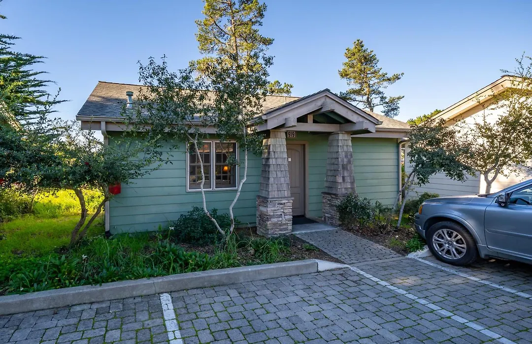 Cambria Pines Lodge-1