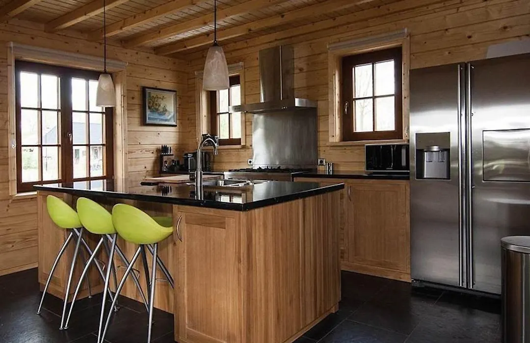 Houten villa Tine-1