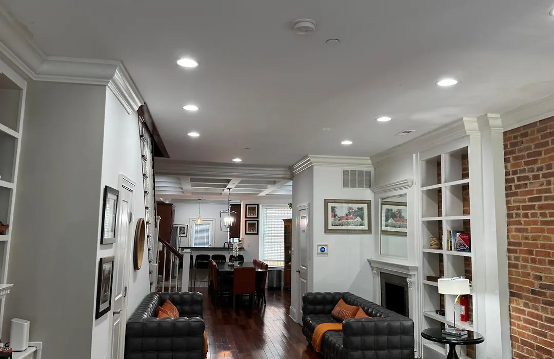 Classy Victorian Brownstone Subway Shopping-1