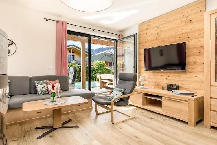 Chalet Alpenzauber Mit Beheiztem Pool, Inzell-1