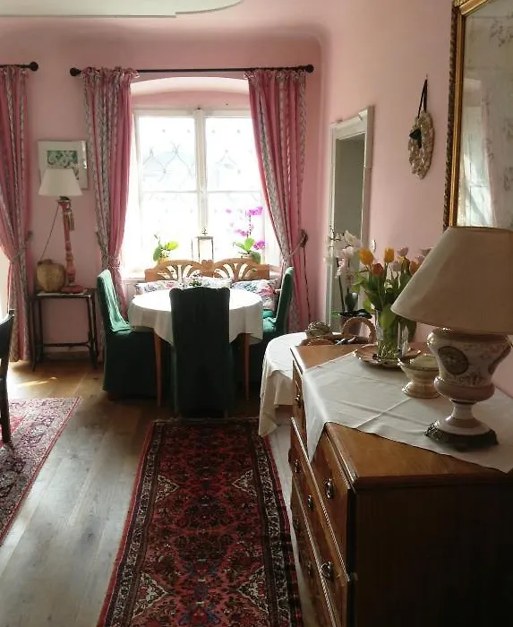 Villa Mellon-1