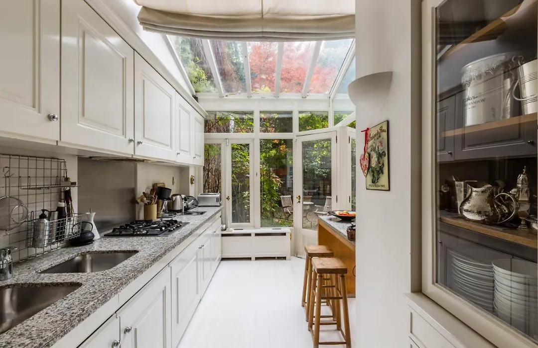 Veeve - Charming Townhouse Near Parc Montsouris-1