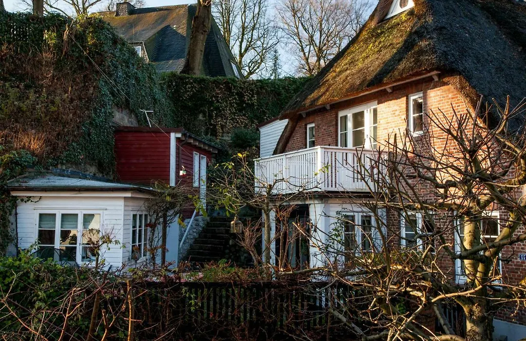 Fischerhaus Am Blankeneser Elbhang-1