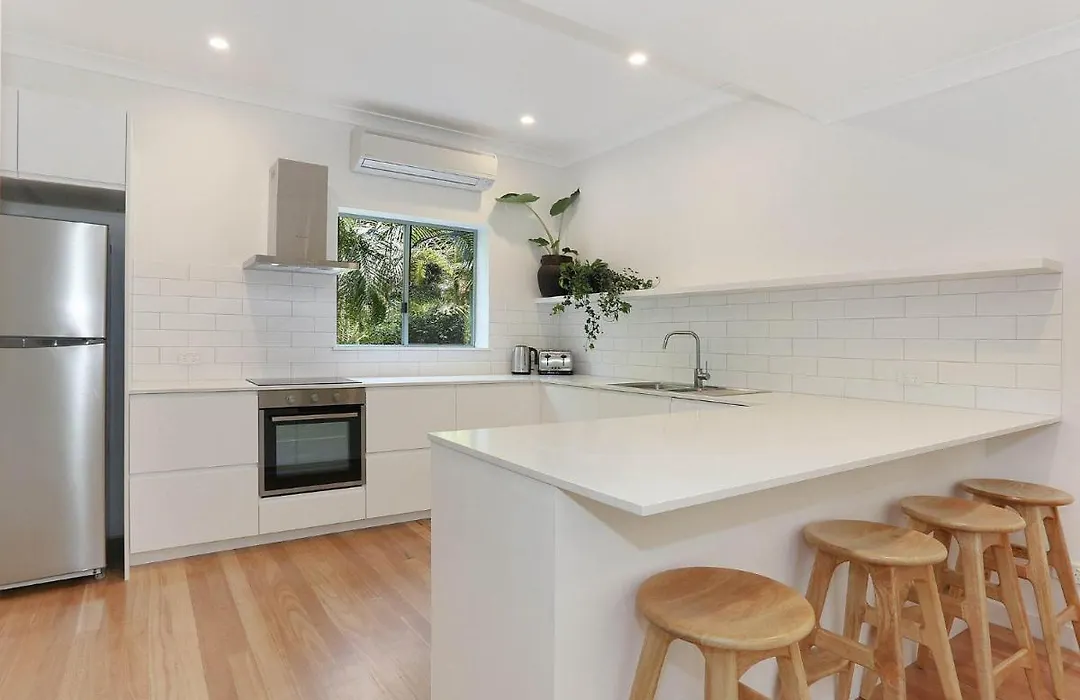 Byron Beachside 8-1