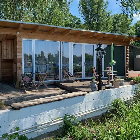 Tiny House Oder Ferienwohnung Auf Der Sunset Marina-2