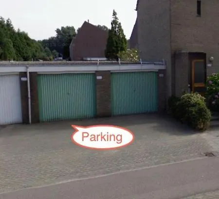 Lovely Home, 3 Bedrooms, Wifi, Private Parking-3