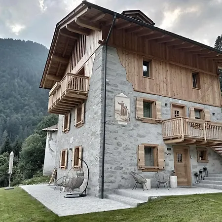 Pimont Alpine Chalet-2
