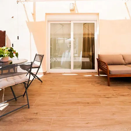 Apartamento Loft con terreno privado y parking compartido - a 800m de Playa Poniente-3