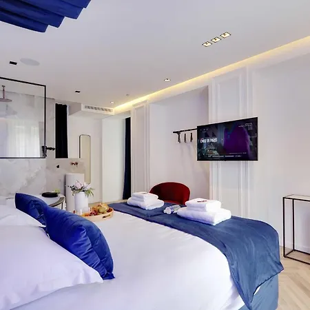 Couples Getaway Unit With Jacuzzi - City Center-2