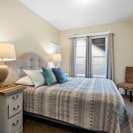 Pioneer Vacation Rentals - Pioneer South Downtown Ashland-2