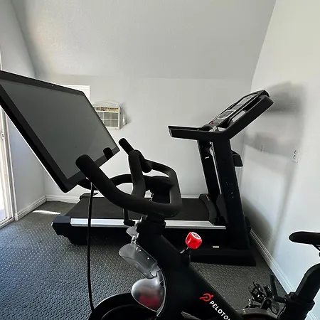 Summerlin Private Buddha Estate Resort - Pool, Spa, Sauna, Game Room, Basket Ball, Mini Golf, Gym-2