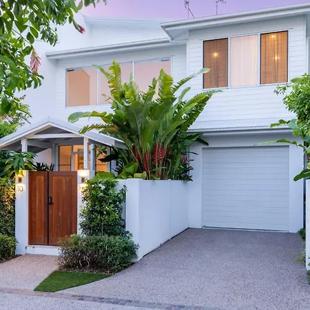 Escape Villas Port Douglas-2
