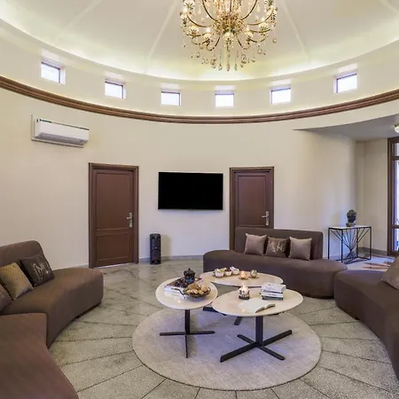 Stayvista'S Mystic Castle With Terrace, Swimming Pool, Lawn With Gazebo-2