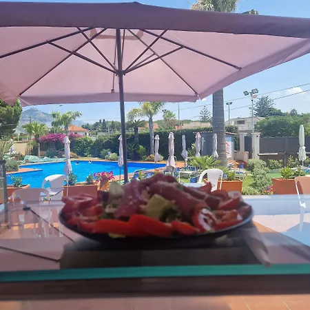 Villa Rosa Luxury Apartment-3