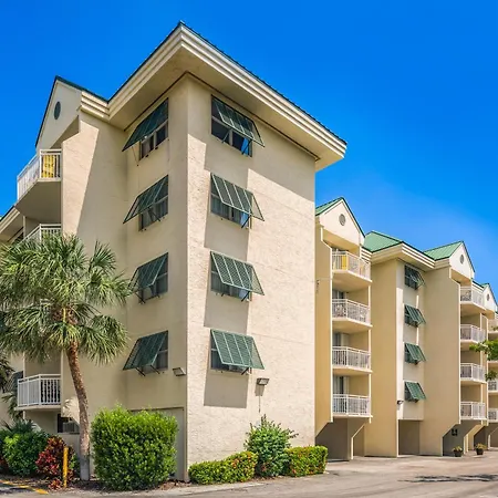 Sunrise Suites - Sea Breeze Suite 101-3