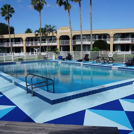 Island Hotel Of Space Coast-3
