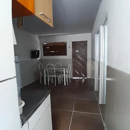 Casa De Dois Quartos Com Cozinha Perto Do Aeroporto Aluizio Alves-2