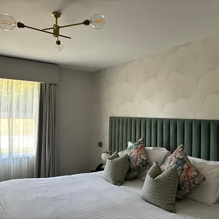 Hatherley Manor Hotel & Spa-2