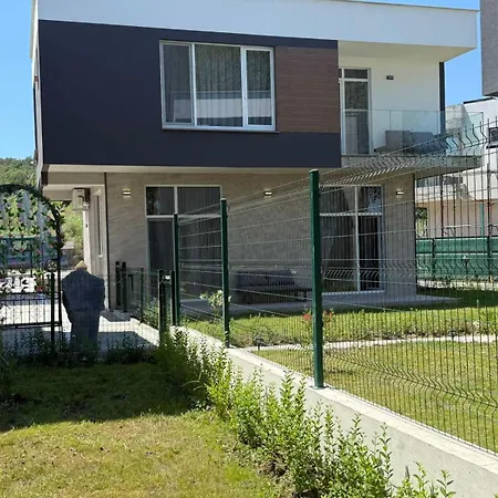 Aurum Villas Smokinya Beach 3-3