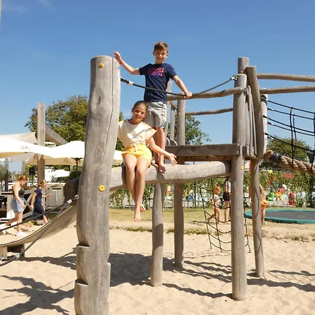 Zonneweelde, Vakantie aan Zee-3