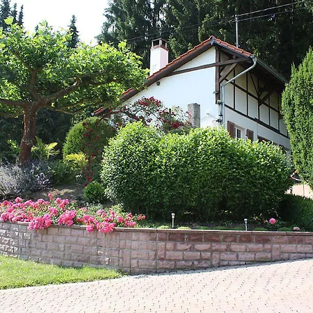 Romantik-Ferienhaus "Villa Alfredshoehe"-2