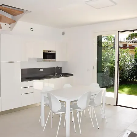 Green Marine Family Villas-3